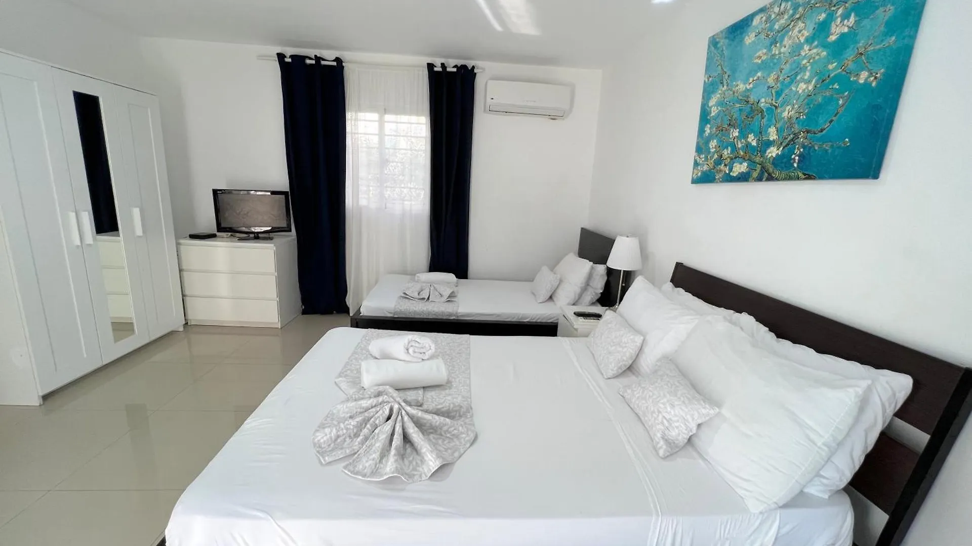 Sol Caribe Suites - Playa Los Corales - Beach Club, Wifi, Swimming Pool Πούντα Κάνα 5*,
