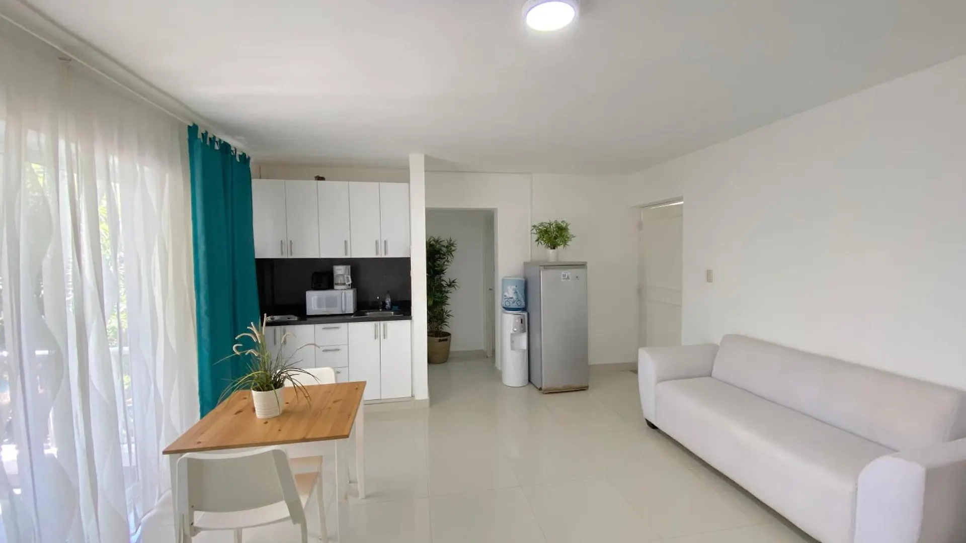 Sol Caribe Suites - Playa Los Corales - Beach Club, Wifi, Swimming Pool Πούντα Κάνα