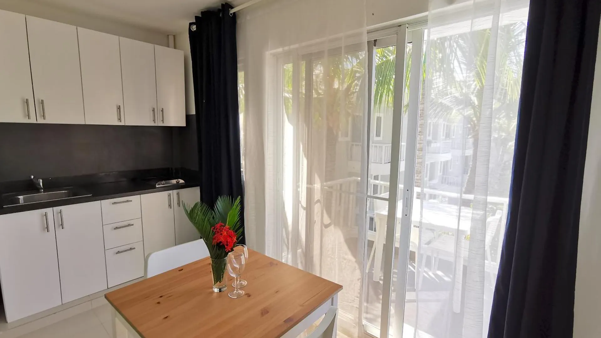 Ξενοδοχείο Sol Caribe Suites - Playa Los Corales - Beach Club, Wifi, Swimming Pool Πούντα Κάνα