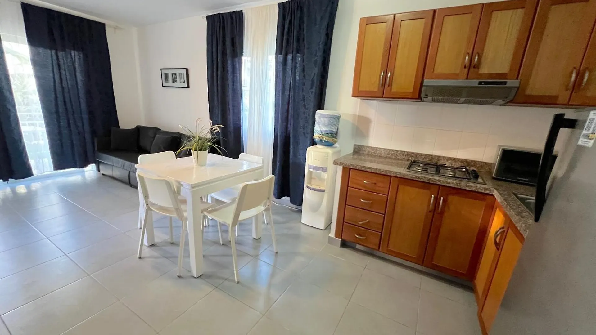 Sol Caribe Suites - Playa Los Corales - Beach Club, Wifi, Swimming Pool Πούντα Κάνα